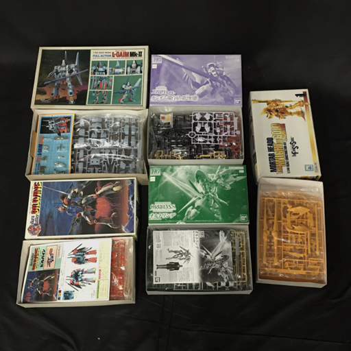 バンダイ ザクⅡ黒い≈三連星使用機 他 ガンダムヴィダール : エルガイム マークⅡ 等 プラモデル 未組立品 まとめ