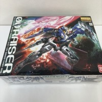 バンダイ MG ダブルオーライザー GN-0000＋GNR-010 1_100 プラモデル
